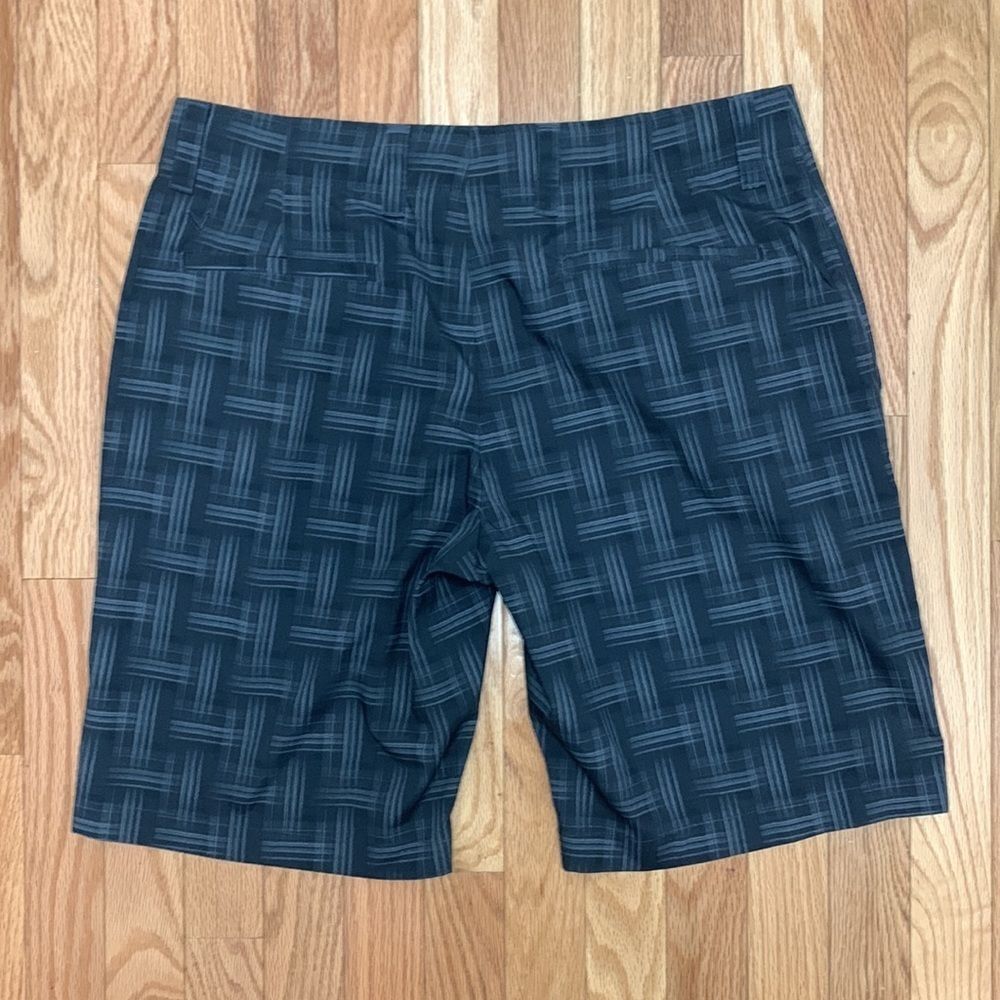Callaway Gray Patterned Golf Shorts - Picture 3 of 3